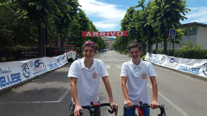 Ciclismo: Neyroz, Verraz e Balestrini in evidenza a Bollengo Ciclismo: Neyroz, Verraz e Balestrini in evidenza a Bollengo