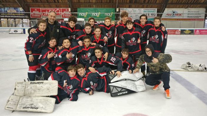 Hockey ghiaccio: U15; I rossoneri Gladiators sono andati a vendemmiare a Varese Hockey ghiaccio: U15; I rossoneri Gladiators sono andati a vendemmiare a Varese