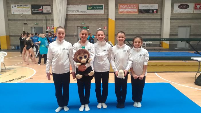 Ginnastica: Podio sfiorato per la Gym Aosta a Cameri Ginnastica: Podio sfiorato per la Gym Aosta a Cameri