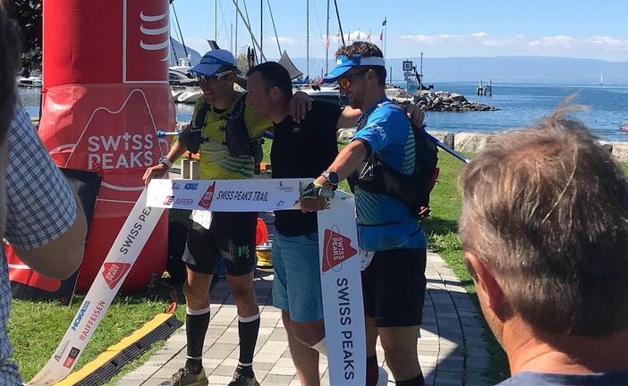 Franco Collé e Jonas Rusi al traguardo (immagine da profilo Fb)