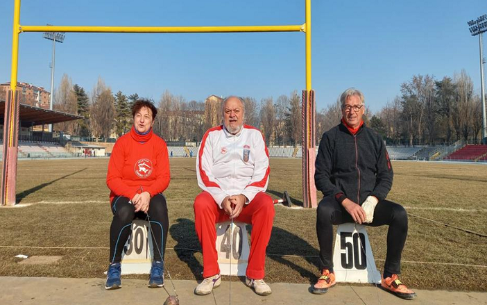 Tra i protagonisti dell'Atletica Calvesi a Grosseto anche Michelangelo Bellantoni (al centro) e Alvaro Miorelli (a destra) Tra i protagonisti dell'Atletica Calvesi a Grosseto anche Michelangelo Bellantoni (al centro) e Alvaro Miorelli (a destra)