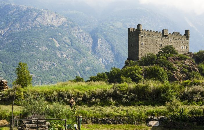 Il castello di Ussel dominerà la nuova pista di motocross di Chatillon