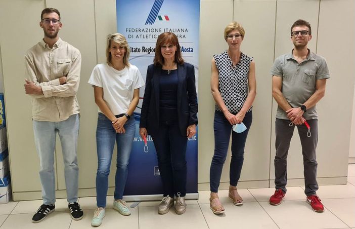 Il nuovo Consiglio, al cento e nell'articolo Liana Calvesi