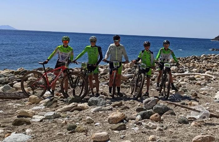 Ciclismo: Il G. S. Lupi VdA alla Capoliveri Legend Xco