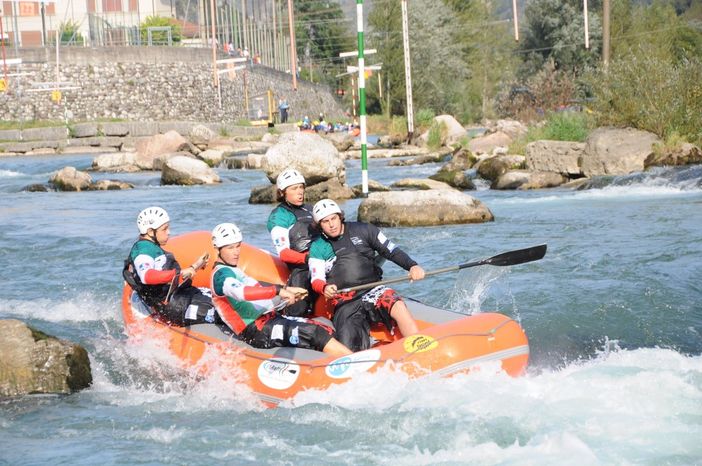 Il turismo riparte grazie al rafting Il turismo riparte grazie al rafting