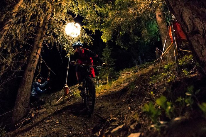 Scatto del 2016 durante il primo test di notturna - Foto di Daniele Foresi - La Thuile Bike World