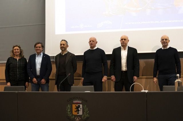 Tennis: A Courmayeur le donne giocano in cielo Tennis: A Courmayeur le donne giocano in cielo