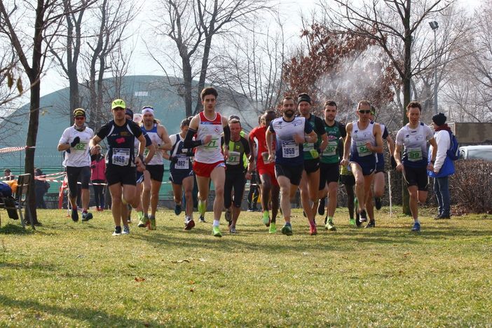 Foto di repertorio di un partenza maschile agli Assoluti
