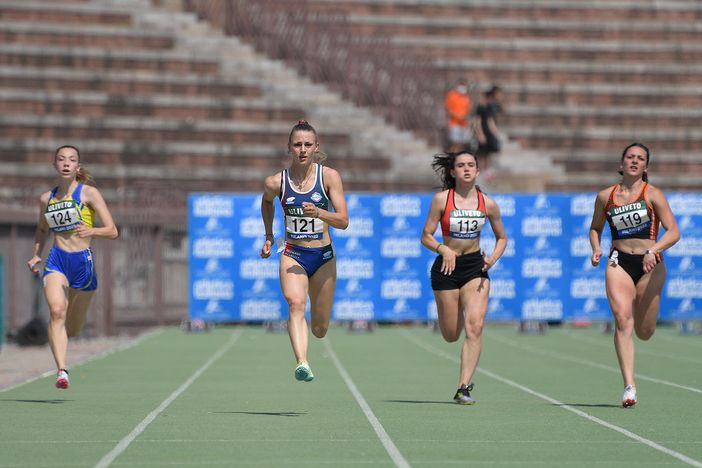 Valentina Capone con il pettorale 113. (foto Grana Fidal)
