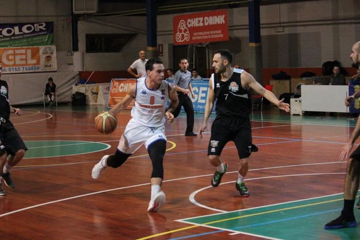 Basket: Serie D, Eteila sconfitta di misura dal Borgomanero Basket: Serie D, Eteila sconfitta di misura dal Borgomanero