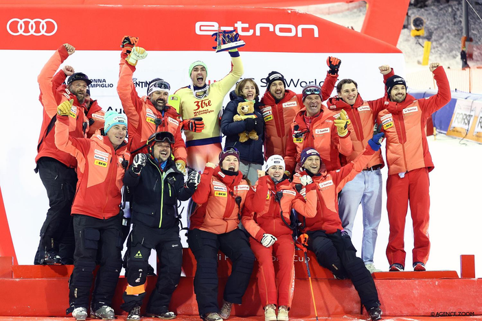 Gli atleti di SWISS-SKI preparano WENGEN sulle piste  di Weissmatten - Gressoney-Saint-Jean