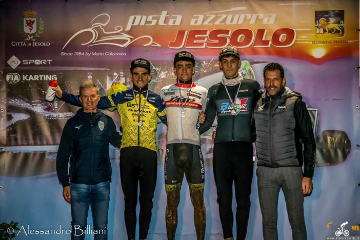 Ciclismo: I fratelli Agostinacchio dominano il GP Internazionale di Jesolo Ciclismo: I fratelli Agostinacchio dominano il GP Internazionale di Jesolo
