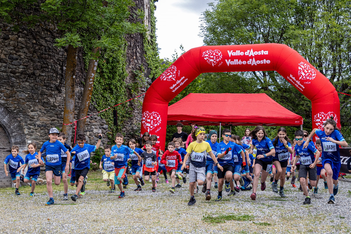 Caccia ai record della cronoscalata Introd-Les Combes Caccia ai record della cronoscalata Introd-Les Combes