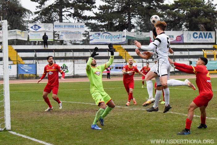 Derthona-Bra (foto Mirko Marchetti per Noi Siamo il Derthona) Derthona-Bra (foto Mirko Marchetti per Noi Siamo il Derthona)