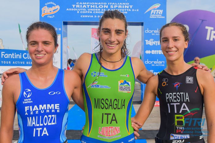 Podio under 23 e nell'articolo podio assoluto (foto Ballabio Fitri) Podio under 23 e nell'articolo podio assoluto (foto Ballabio Fitri)