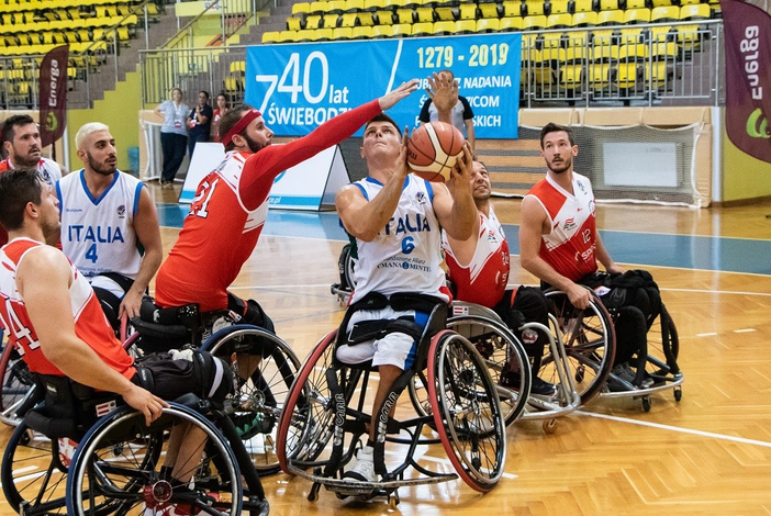 Europei di basket in carrozzina. Prima vittoria degli azzurri contro l'Austria Europei di basket in carrozzina. Prima vittoria degli azzurri contro l'Austria