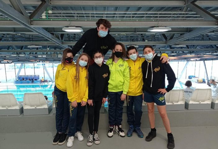 Nella foto Coach Iannaccone, partendo da Furfaro Aurora, Désandré Corinne, Coletta Angelica, Miserocchi Lorenzo, Espositi Matteo e Navaretta Tommaso.