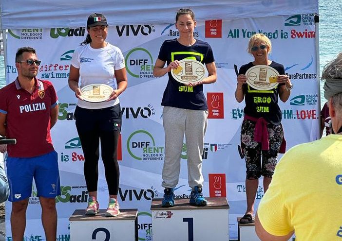 A ds Marie Claire Deanoz A ds Marie Claire Deanoz