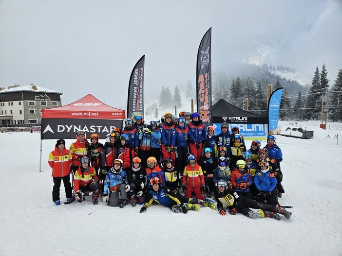 Sci alpino: ben figurano gli atleti degli Sci club al Kandahar di Les Houches Sci alpino: ben figurano gli atleti degli Sci club al Kandahar di Les Houches