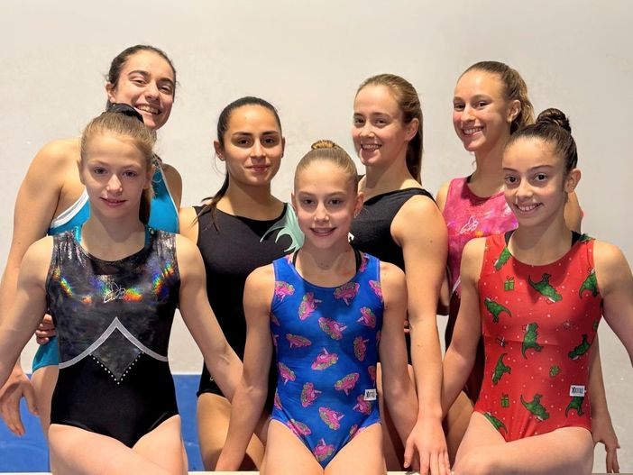 Sofia Chiumello, in alto a sinistra e Alexia Angelini, terza da destra, con le compagne del Gal Lissone Sofia Chiumello, in alto a sinistra e Alexia Angelini, terza da destra, con le compagne del Gal Lissone