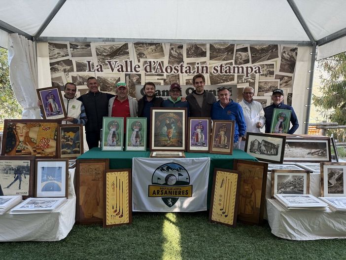 Nella foto da sinistra: Massimo Scopacasa, Manuel Barrel, Marco Lambert, Andrea Succi, Paolo Bringhen, Niccolò Lo Giudice, Emilio Bionaz, Gianni Tomassoni(Sponsor), Carlo Cerise