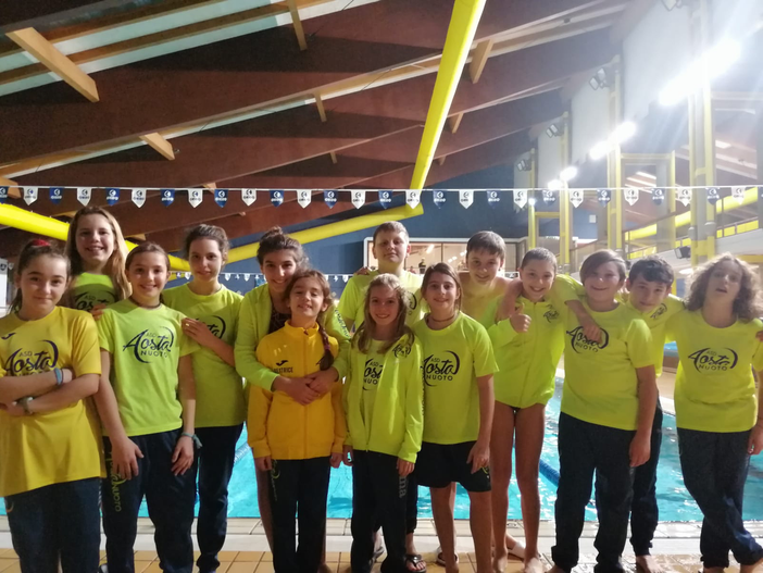 Gli Esordienti A dell’Aosta Nuoto Gli Esordienti A dell’Aosta Nuoto