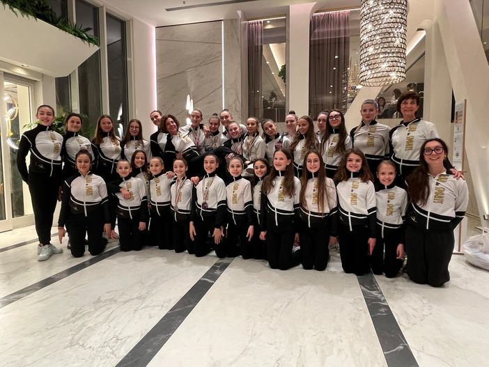 Ginnastica ritmica: La pedana di Rimini sorride al Club des Sports Ginnastica ritmica: La pedana di Rimini sorride al Club des Sports