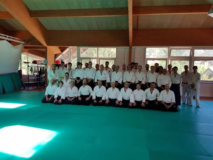Aikido: Disciplina che insegna a difendersi sfruttando la forza dell’avversario Aikido: Disciplina che insegna a difendersi sfruttando la forza dell’avversario