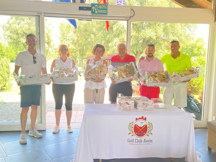 Da sinistra: Junod Fabio, Trinchero Elena, Scotti Denise, Come’ Dario, Vallet Andrea e Carpentieri Giuseppe Da sinistra: Junod Fabio, Trinchero Elena, Scotti Denise, Come’ Dario, Vallet Andrea e Carpentieri Giuseppe