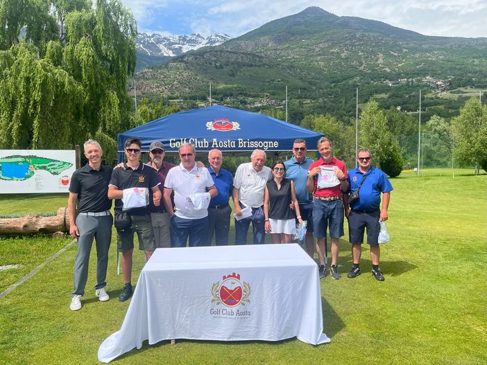 Da sinistra: Fabio Junod, Xavier Avoyer, Mauro Cornaz, Edi Avoyer, Gianfranco Ratibondi, Dario Comé, Francesca Rey, Michel Gal, Roberto Rossi e Franco Corino.