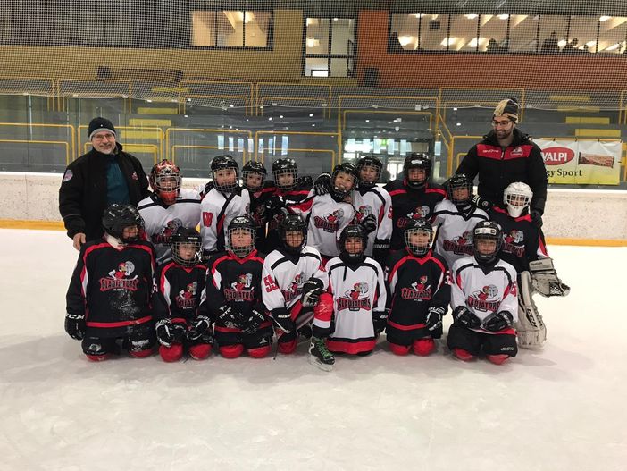 Hockey ghiaccio: U9; Il 2020 iniziato all'insegna del divertimento Hockey ghiaccio: U9; Il 2020 iniziato all'insegna del divertimento