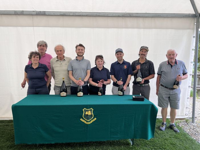 da sinistra: Marisa Rey, Giancarlo Grange, Piergiorgio Gagliardi, Andrea Succi, Anna Berlier, Stefano Ottino, Henry Pession, Renato Rollet da sinistra: Marisa Rey, Giancarlo Grange, Piergiorgio Gagliardi, Andrea Succi, Anna Berlier, Stefano Ottino, Henry Pession, Renato Rollet