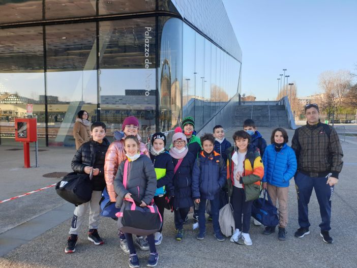 Nella foto gli Esordienti B, da sn. Davide Carere, Annamaria Fazari, Arianna Musso, Clio Di Donato, Giorgia Albace, Gerardo Fazari, Diego Girasole, Thomas Arghittu, Yari Rossan, Andrea Merighi e David Tomas