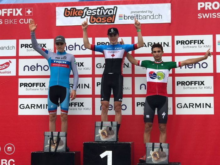 Yannick Parisi suul terzo gradino del podio Yannick Parisi suul terzo gradino del podio