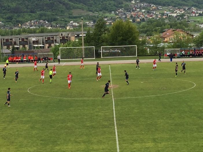 Un fase di gioco nel primo tempo della partita