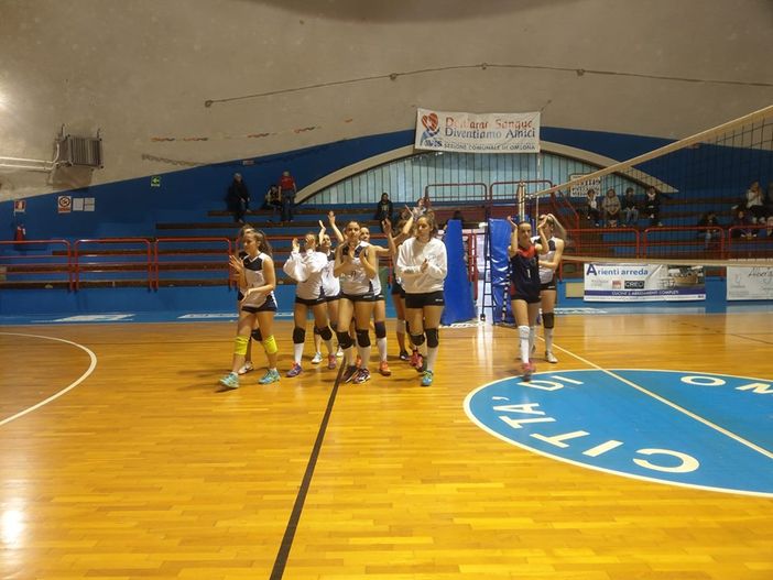Volley F: Promozione, il Fenusma chiude il campionato vincendo sull'Omegna Volley F: Promozione, il Fenusma chiude il campionato vincendo sull'Omegna