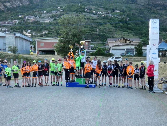 Ciclismo: Gs Lupi Valle d’Aosta ‘bianco’ trionfa nella fase regionale del Trofeo Coni a Sarre Ciclismo: Gs Lupi Valle d’Aosta ‘bianco’ trionfa nella fase regionale del Trofeo Coni a Sarre