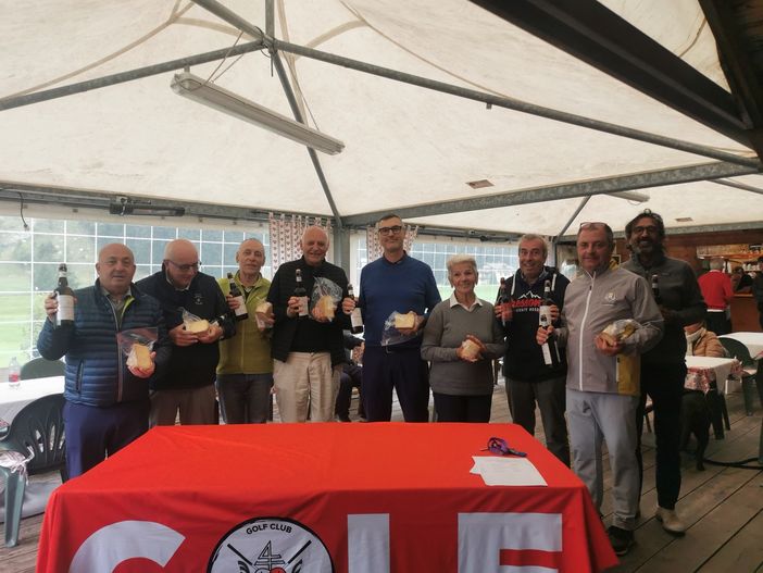Coppa Consiglio: da sx a dx: Giulio Girivetto, Silvano Rissio, Narciso Gallio, Pierfranco Cena, Dimitri Pregnolato, Graziella Ferrari, Federico Pennone, Andrea Bonatti e Giuseppe Brianzi. Coppa Consiglio: da sx a dx: Giulio Girivetto, Silvano Rissio, Narciso Gallio, Pierfranco Cena, Dimitri Pregnolato, Graziella Ferrari, Federico Pennone, Andrea Bonatti e Giuseppe Brianzi.