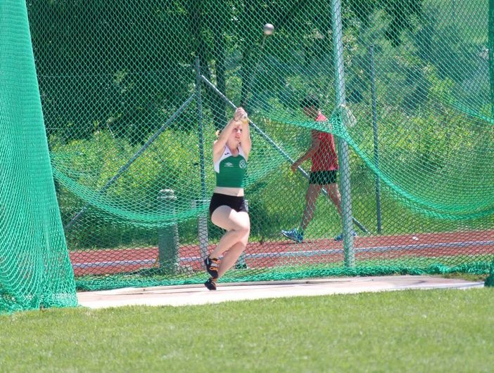 Giulia Aresca nel lancio del martello
