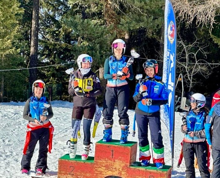 Sci alpino: Estelle Fosson e Simone Mochet dominano lo Slalom Ragazzi a Gressoney Sci alpino: Estelle Fosson e Simone Mochet dominano lo Slalom Ragazzi a Gressoney