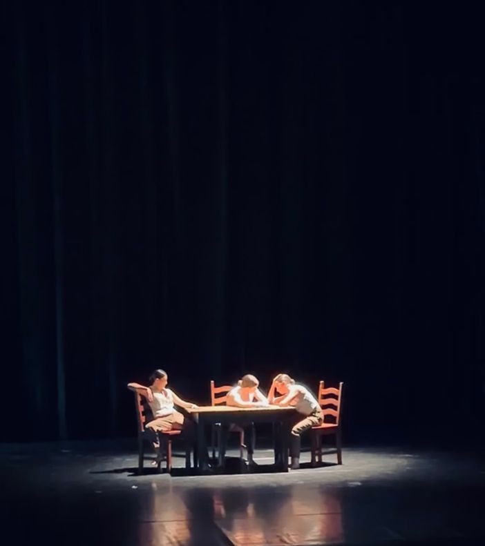 da sinistra: Mia Brunello, Emma Bidoia da sinistra: Mia Brunello, Emma Bidoia