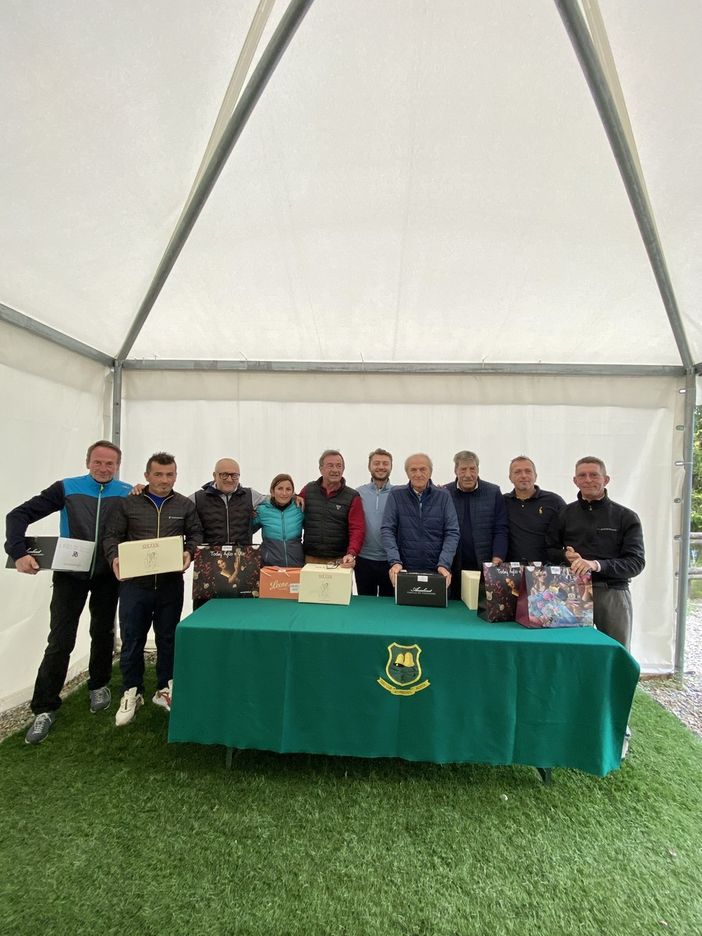 Nella foto da sx Nex Bruno, Uka Gimmy,Caselli Paolo, Rey Francesca, Laval Sandro, Succi Andrea (Presidente), Gagliardi PierGiorgio, Pession Bruno, Savoye René, Zieba Tomasz Nella foto da sx Nex Bruno, Uka Gimmy,Caselli Paolo, Rey Francesca, Laval Sandro, Succi Andrea (Presidente), Gagliardi PierGiorgio, Pession Bruno, Savoye René, Zieba Tomasz