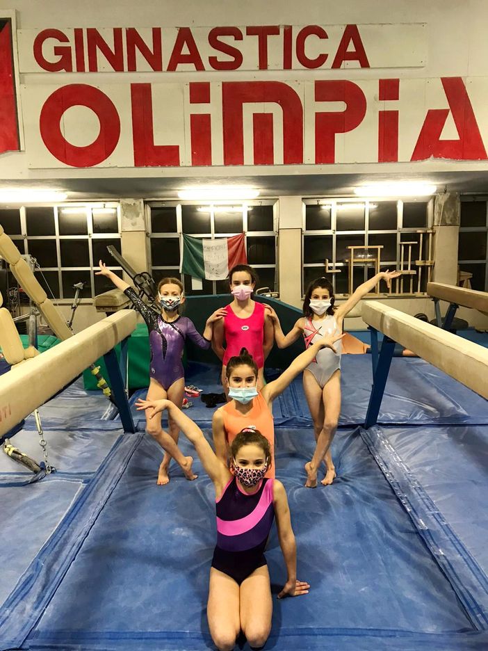 Abigail Martinet, Martina Saroglia, Marta Nieroz, Ginevra Grosso e Annie Desandré Abigail Martinet, Martina Saroglia, Marta Nieroz, Ginevra Grosso e Annie Desandré