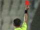 Calcio: Resta un metro e mezzo la distanza minima tra arbitro e giocatore