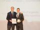 Il Presidente del CONI Giovanni Malagò consegna la benemerenza al Presidente del CR CONI Valle