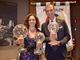Il giornalista sportivo Luca Casali, moderatore della cerimonia di premiazione, insieme a Federica Brignone