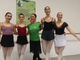 Da sinistra: Serena Spanò, Maria Venuti, Martina Antonia Condurro e Alica Susanna, con al centro la maestra Stefania Paci