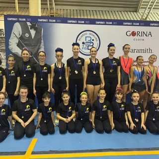 Ginnastica ritmica: il Club des Sports brilla in casa a Saint-Vincent