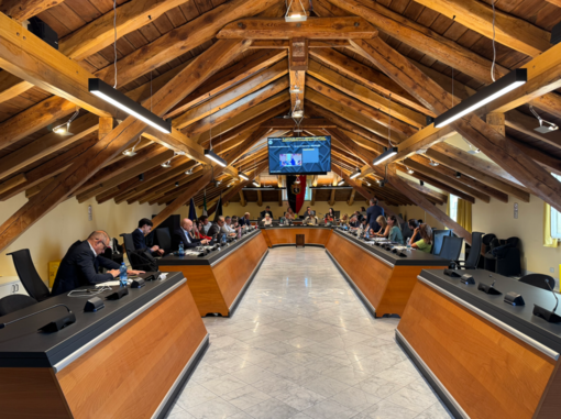 Palestre scolastiche e impianti sportivi: discusse in Consiglio comunale un'interrogazione e una mozione Palestre scolastiche e impianti sportivi: discusse in Consiglio comunale un'interrogazione e una mozione