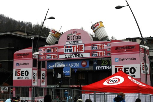Il traguardo del Giro a Cervinia nel 2012